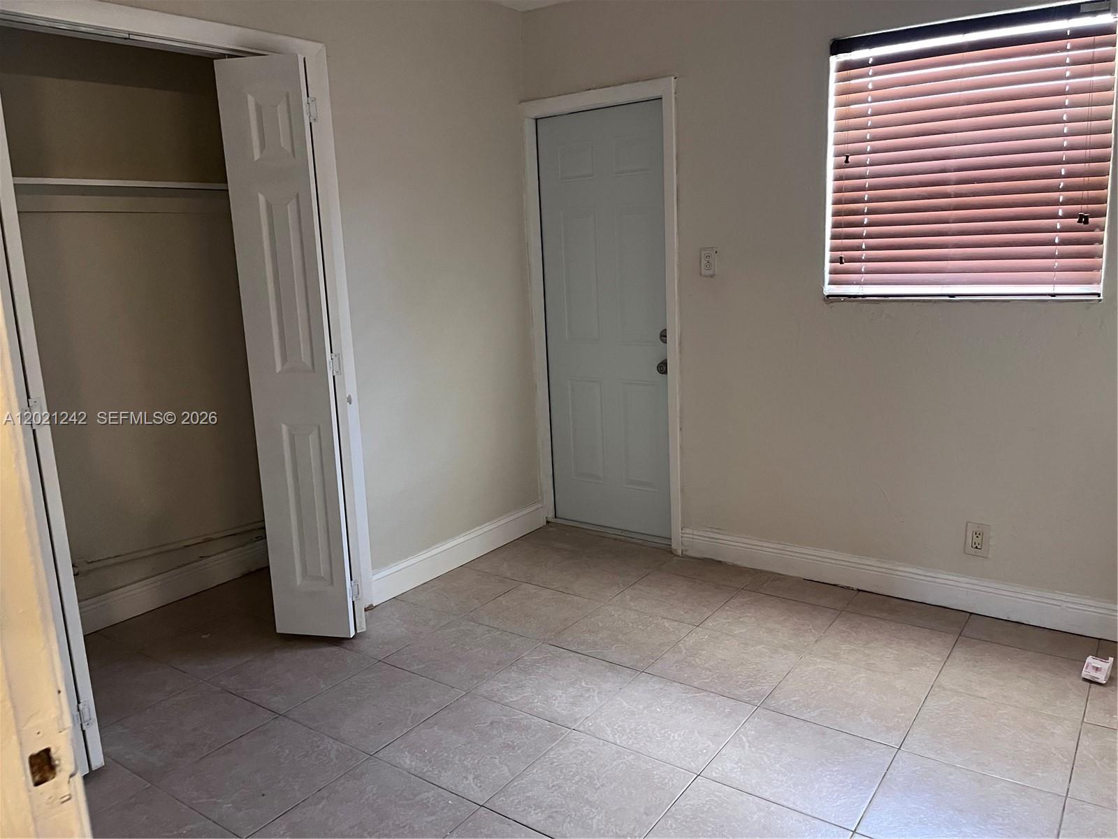 1-4  /   sq. ft. $ 2026-05-18 0 Photo