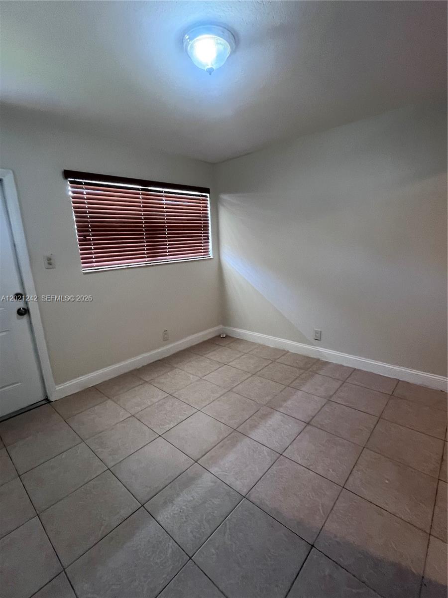 1-4  /   sq. ft. $ 2026-05-18 0 Photo