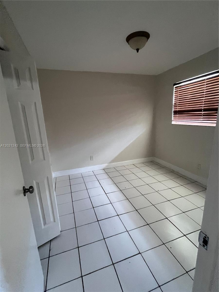 1-4  /   sq. ft. $ 2026-05-18 0 Photo