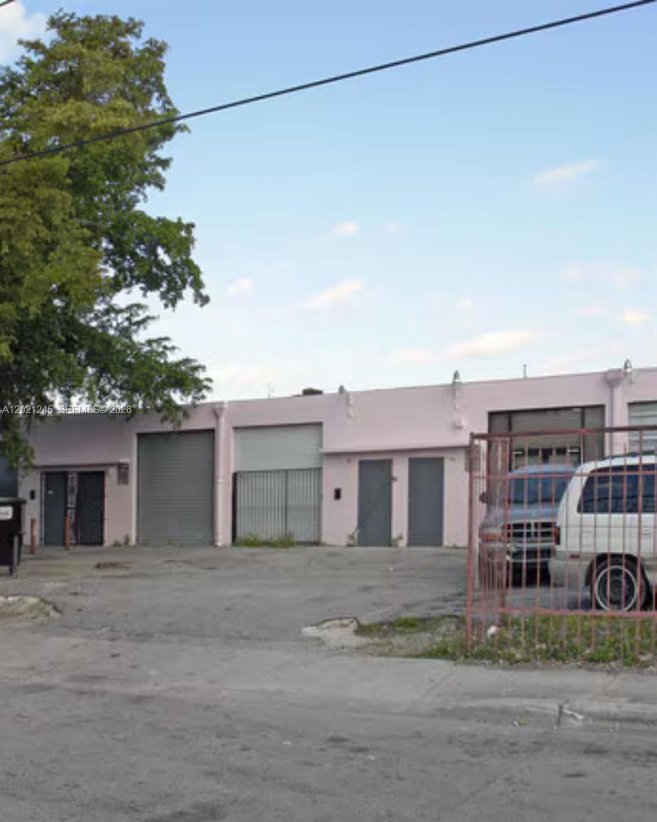 See details / sq. ft. $ 2026-05-18 0 Photo