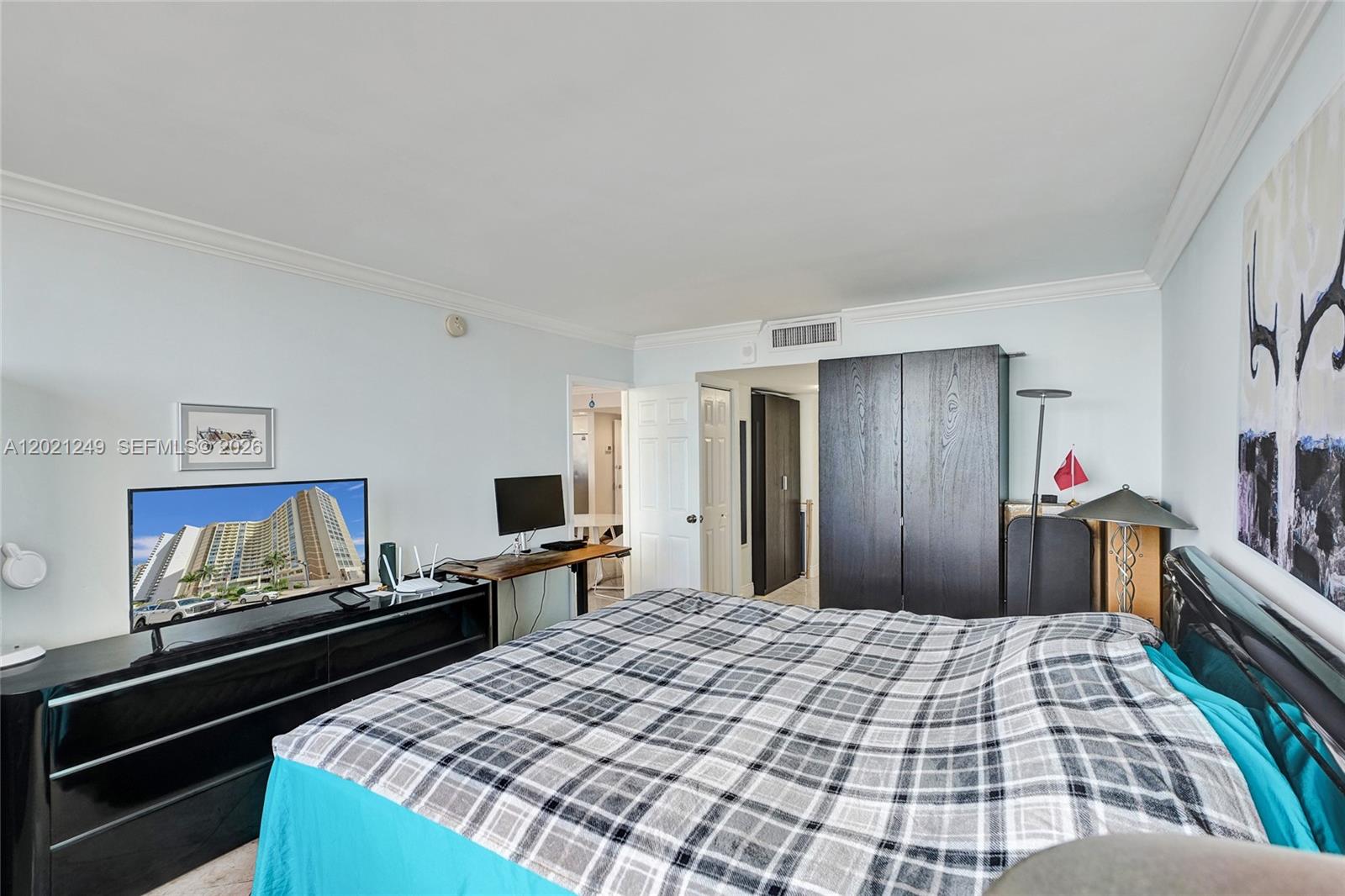 Photo of 3180 Ocean Dr #415, Hallandale Beach, Florida, 33009 -