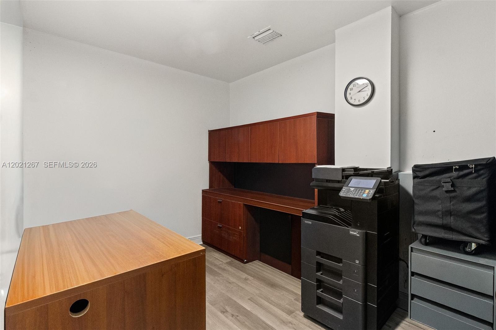See details / sq. ft. $ 2026-05-18 0 Photo