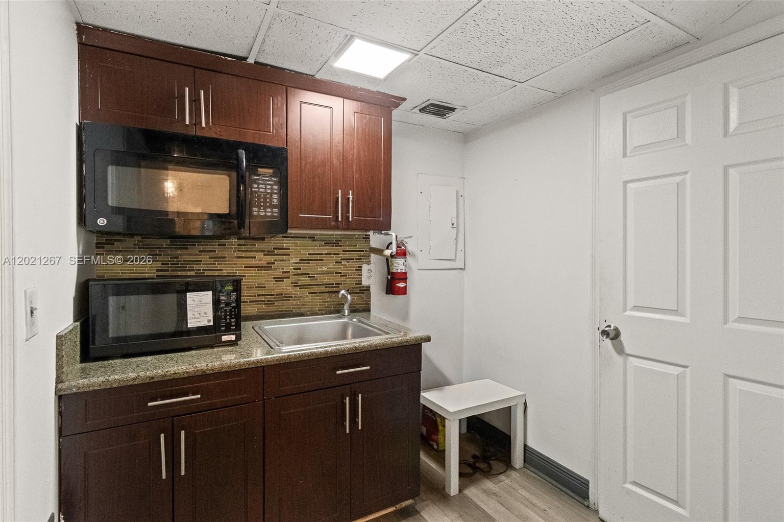 See details / sq. ft. $ 2026-05-18 0 Photo