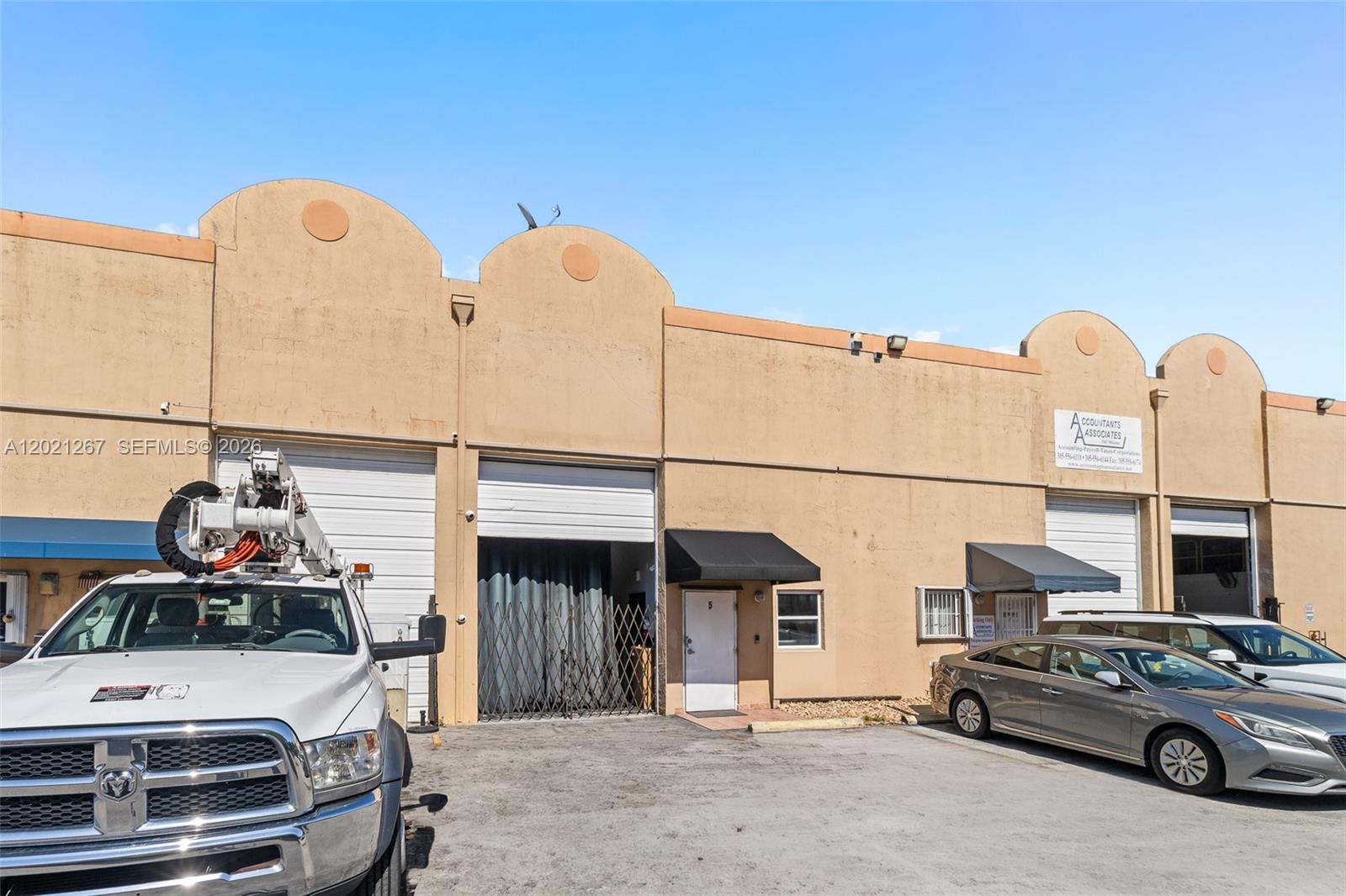 See details / sq. ft. $ 2026-05-18 0 Photo
