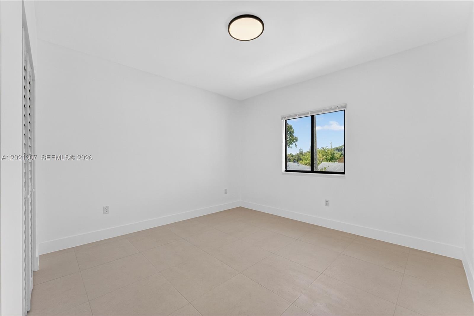 See details / 0 sq. ft. $ 2026-05-18 0 Photo