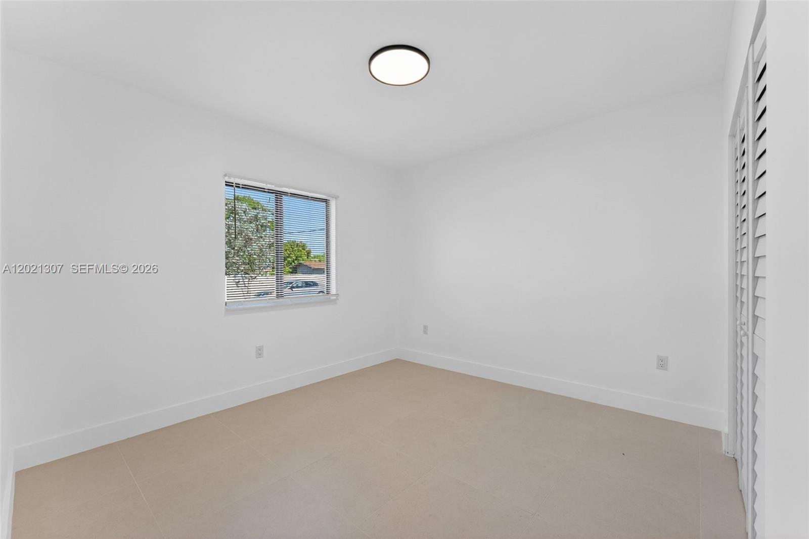 See details / 0 sq. ft. $ 2026-05-18 0 Photo