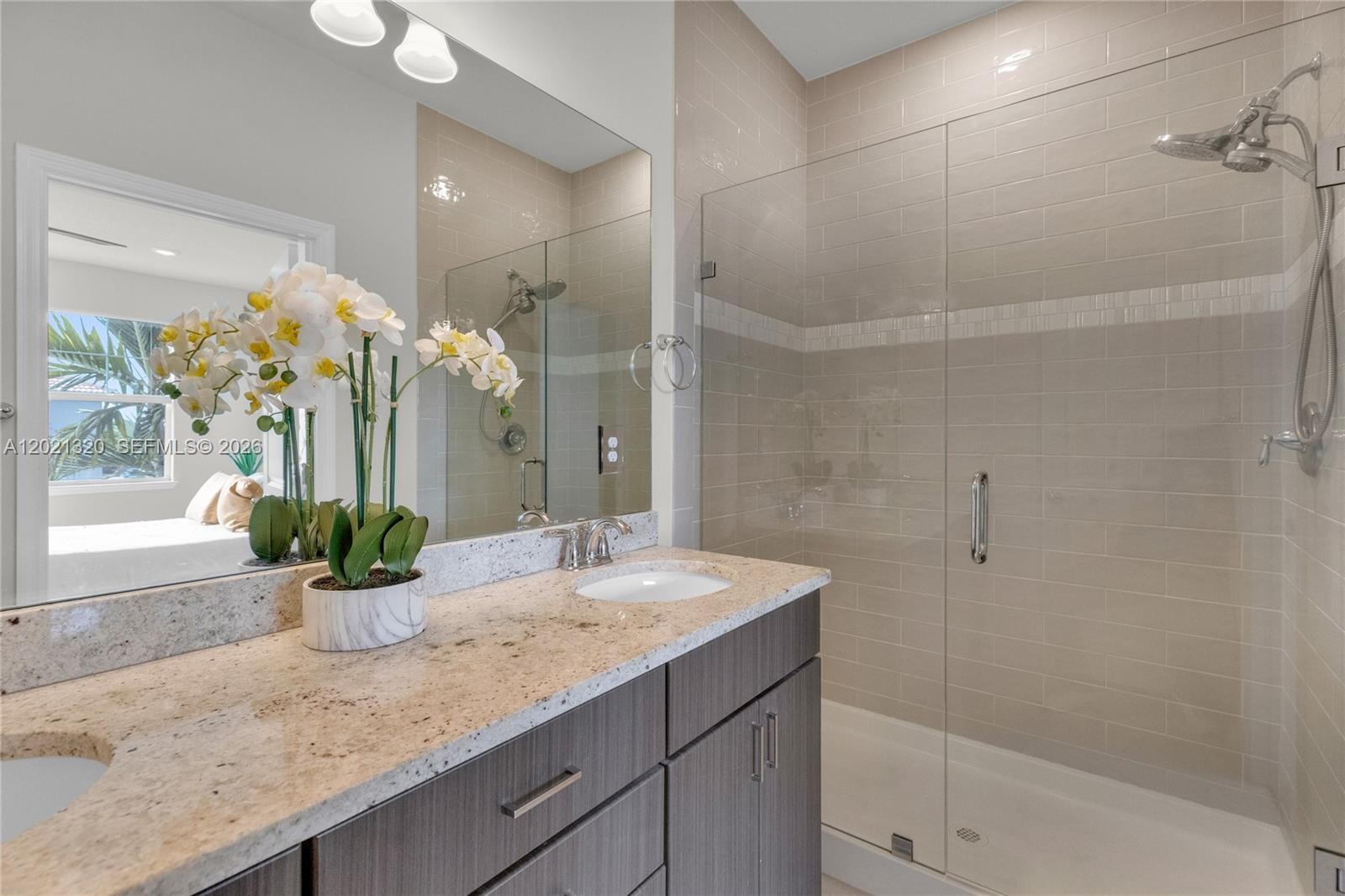 See details 4810 3 / 3 1421 sq. ft. $ 2026-05-18 0 Photo
