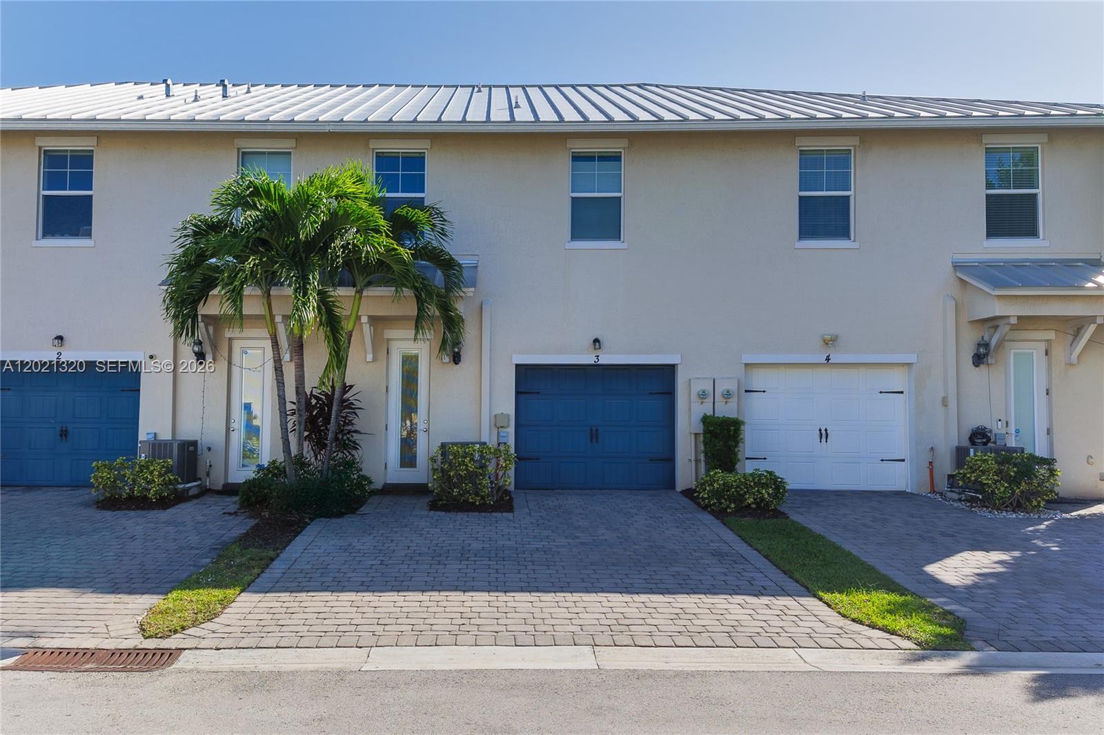 See details 4810 3 / 3 1421 sq. ft. $ 2026-05-18 0 Photo