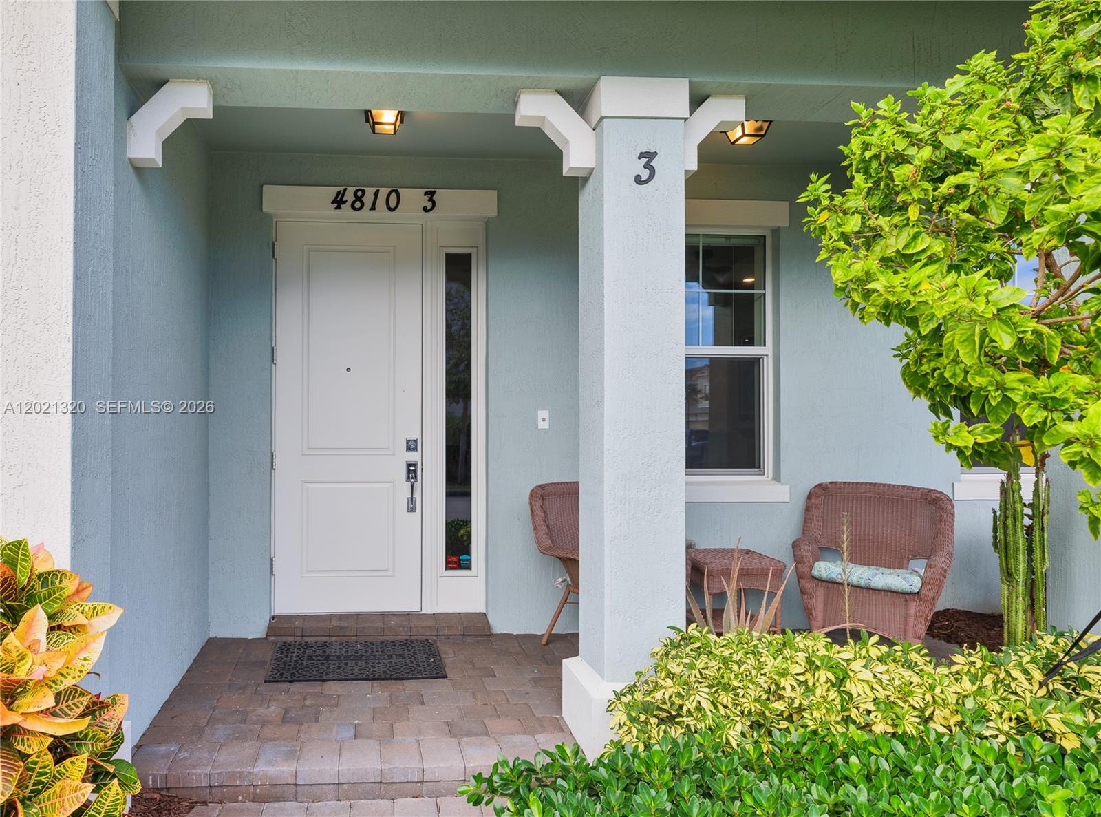 See details 4810 3 / 3 1421 sq. ft. $ 2026-05-18 0 Photo