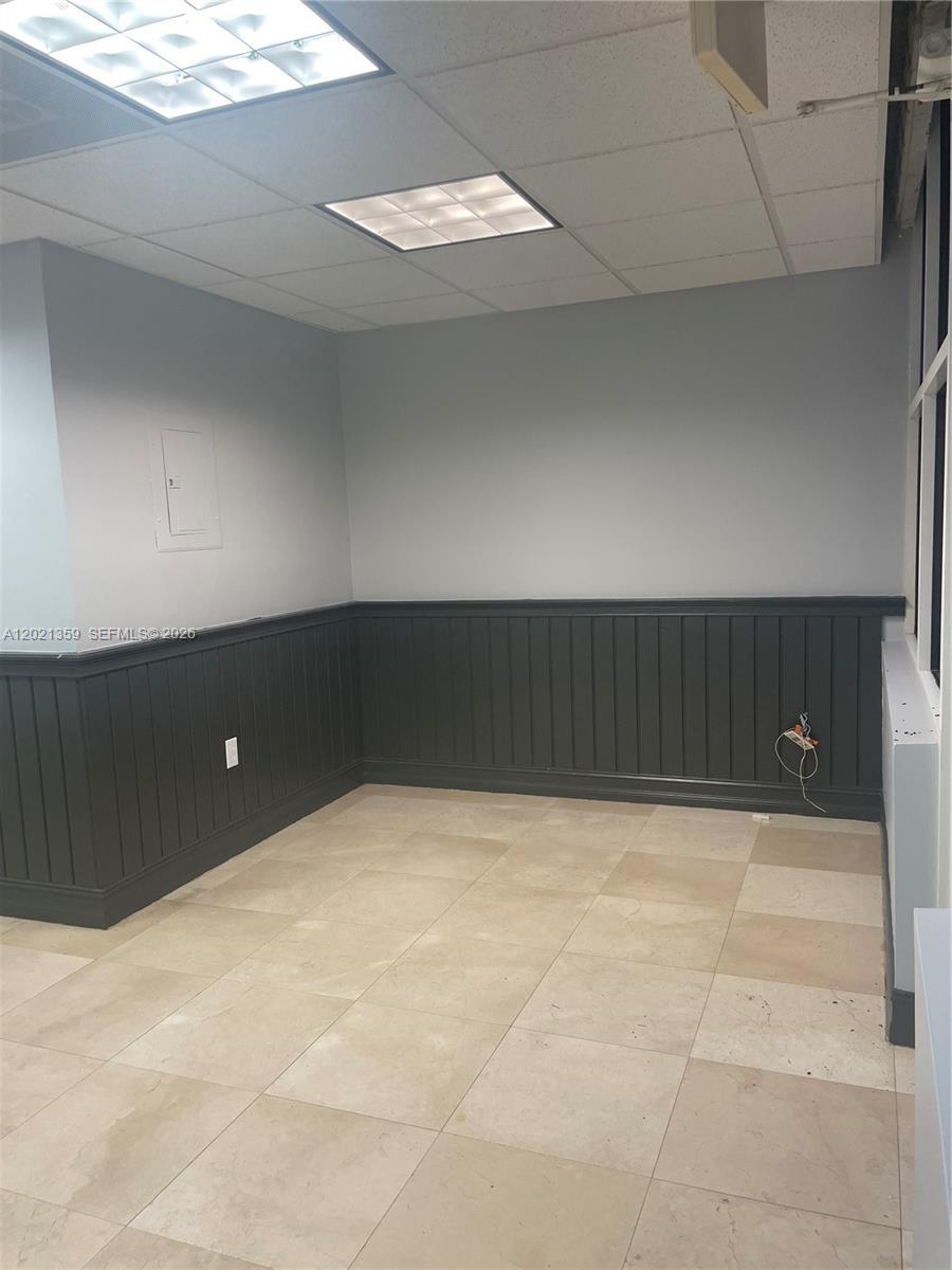 111  /   sq. ft. $ 2026-05-18 0 foto