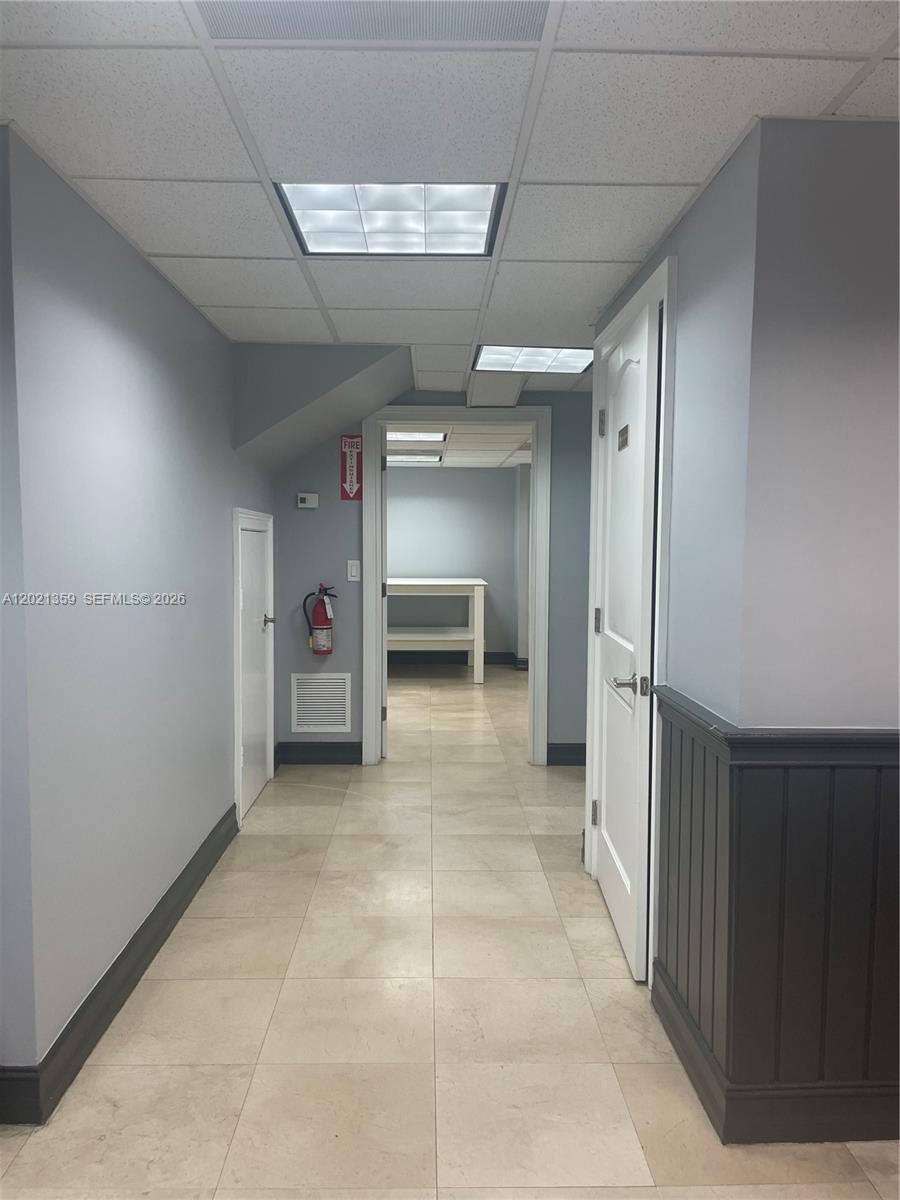 111  /   sq. ft. $ 2026-05-18 0 foto
