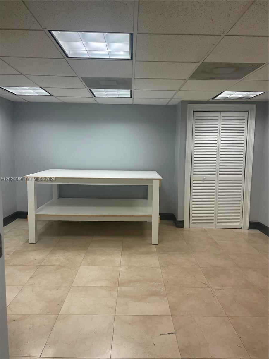 111  /   sq. ft. $ 2026-05-18 0 foto