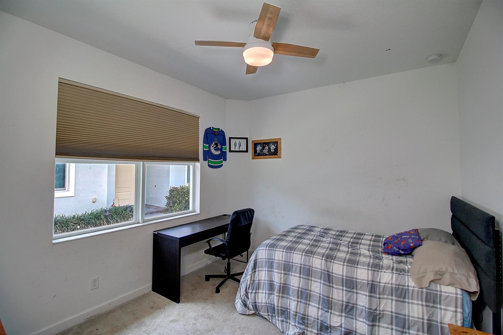 Ver detalles 3 / 2 1952 sq. ft. $ 2026-07-13 0 foto