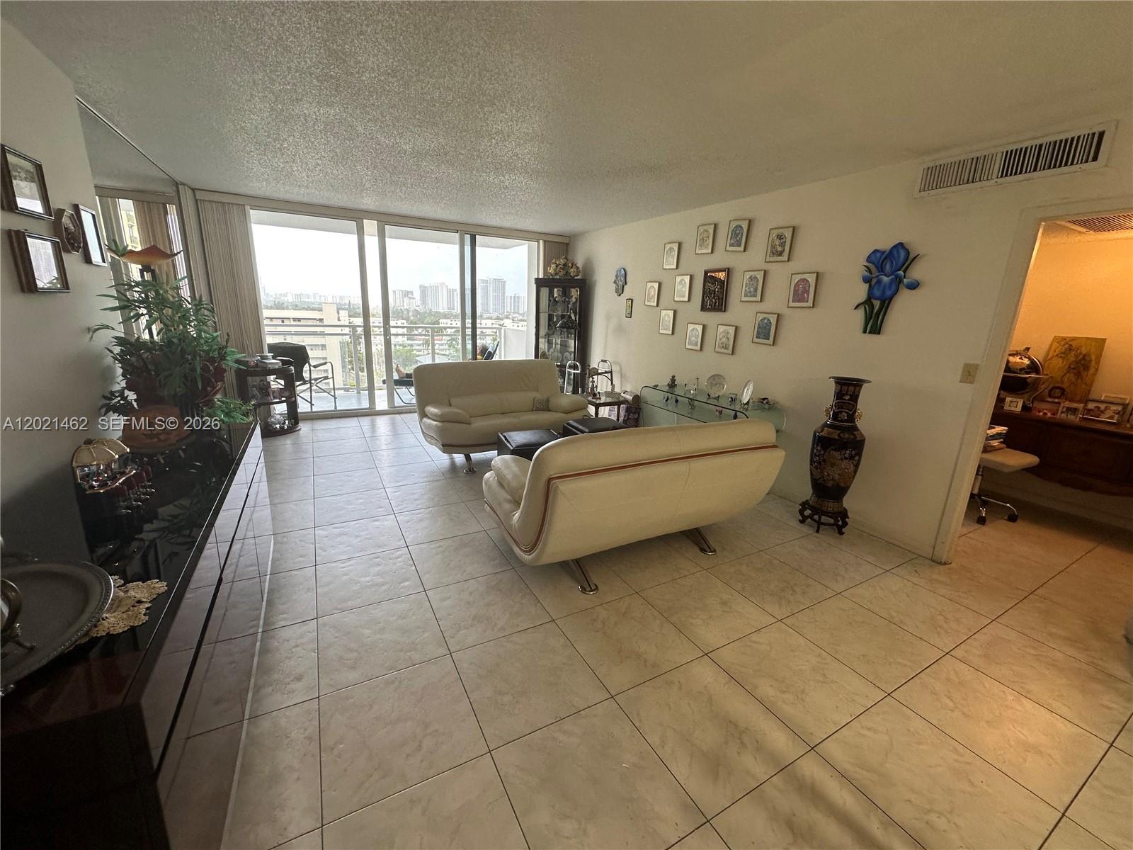 Photo of 2030 Ocean Dr #908, Hallandale Beach, Florida, 33009 -