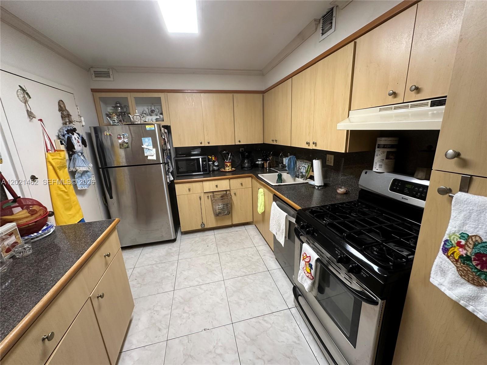 Photo of 2030 Ocean Dr #908, Hallandale Beach, Florida, 33009 -
