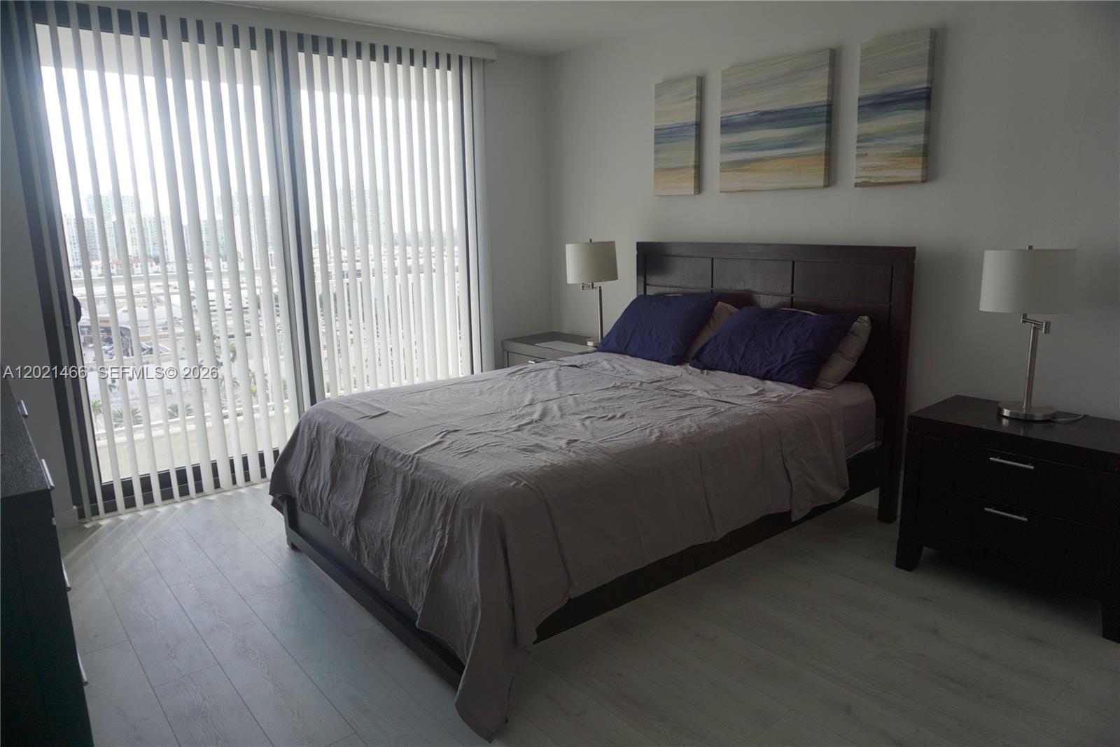 See details 1904 2 / 2 1232 sq. ft. $ 2026-05-18 0 Photo