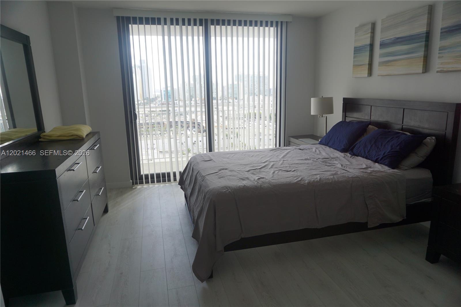 See details 1904 2 / 2 1232 sq. ft. $ 2026-05-18 0 Photo