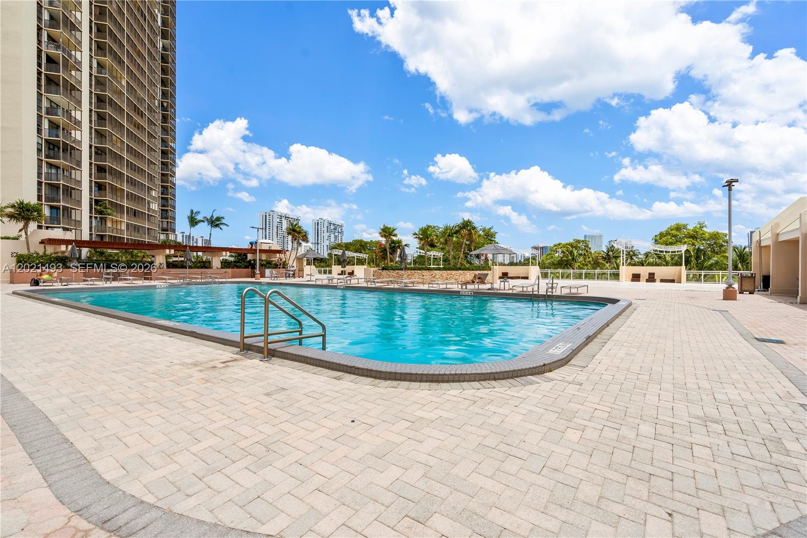 Photo of 20335 Country Club Dr  #404, Aventura, Florida, 33180 - 