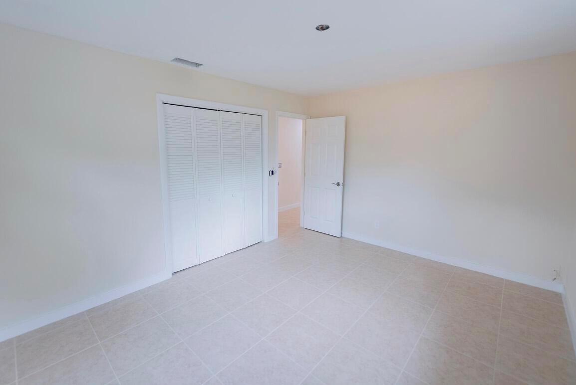   / 0 2076 sq. ft. $ 2026-06-21 0 foto