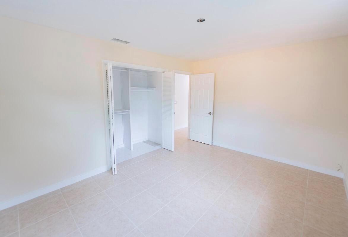   / 0 2076 sq. ft. $ 2026-06-21 0 foto