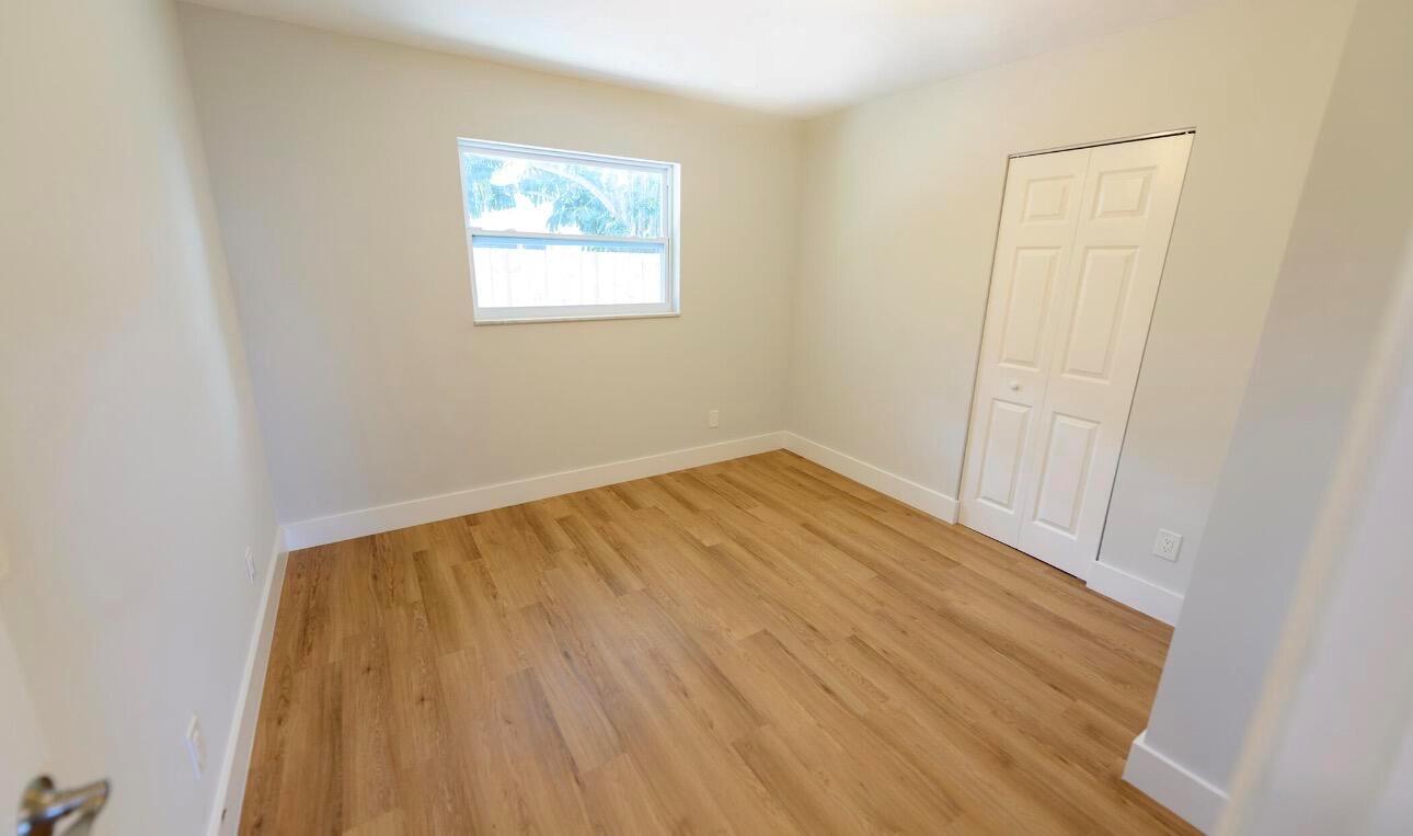   / 0 2076 sq. ft. $ 2026-06-21 0 foto