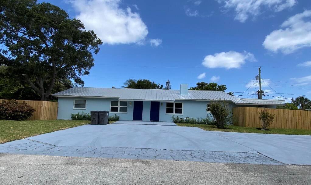   / 0 2076 sq. ft. $ 2026-06-21 0 foto