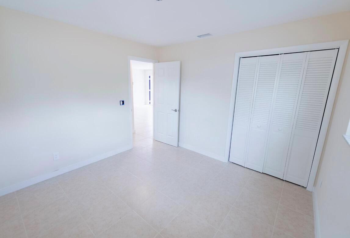   / 0 2076 sq. ft. $ 2026-06-21 0 foto