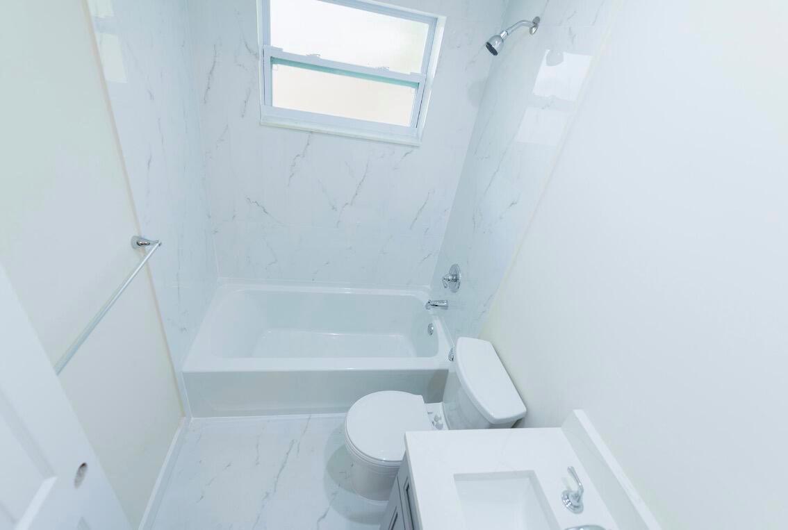   / 0 2076 sq. ft. $ 2026-06-21 0 foto