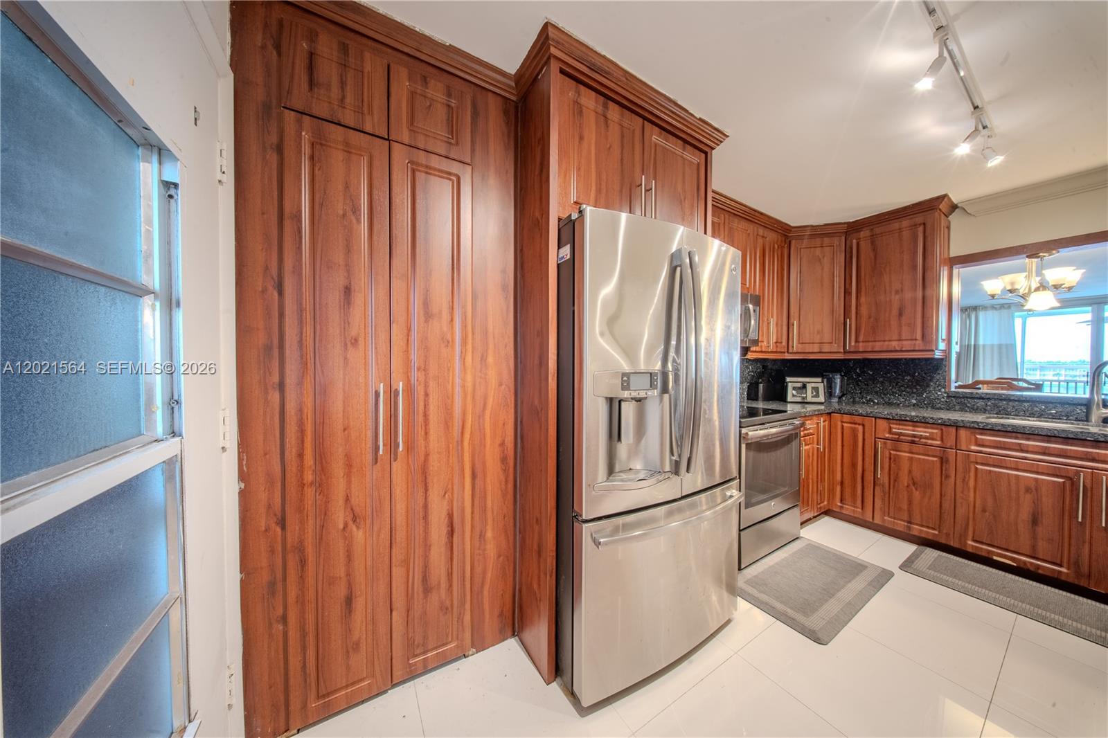 410-1 2 / 3 1315 sq. ft. $ 2026-05-19 0 Photo