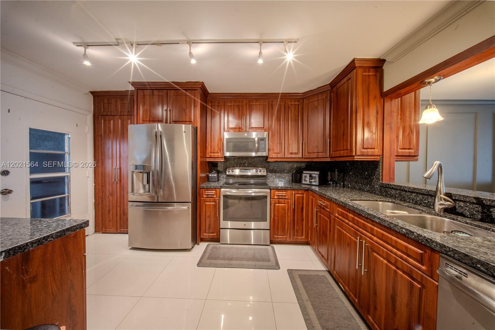 410-1 2 / 3 1315 sq. ft. $ 2026-05-19 0 Photo
