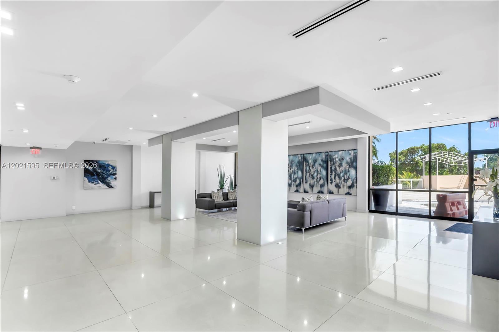 Photo of 20379 Country Club Dr  #1237, Aventura, Florida, 33180 - 