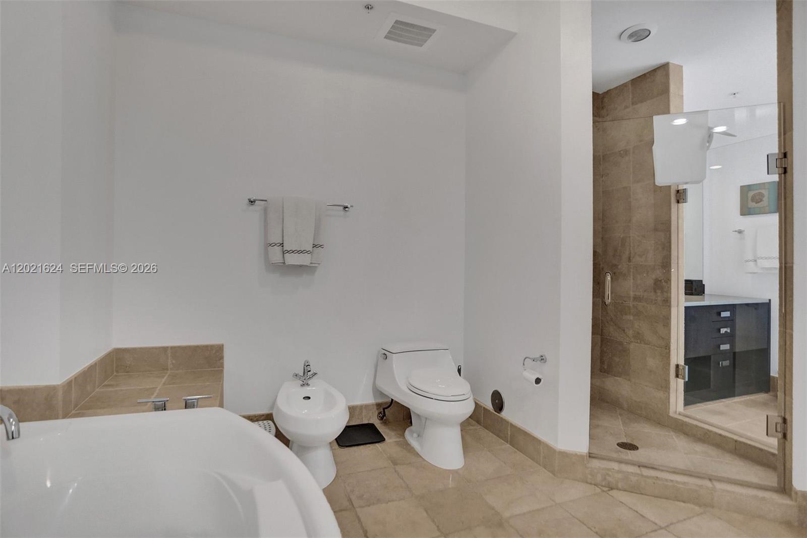 4108 2 / 3 1570 sq. ft. $ 2026-05-19 0 Photo