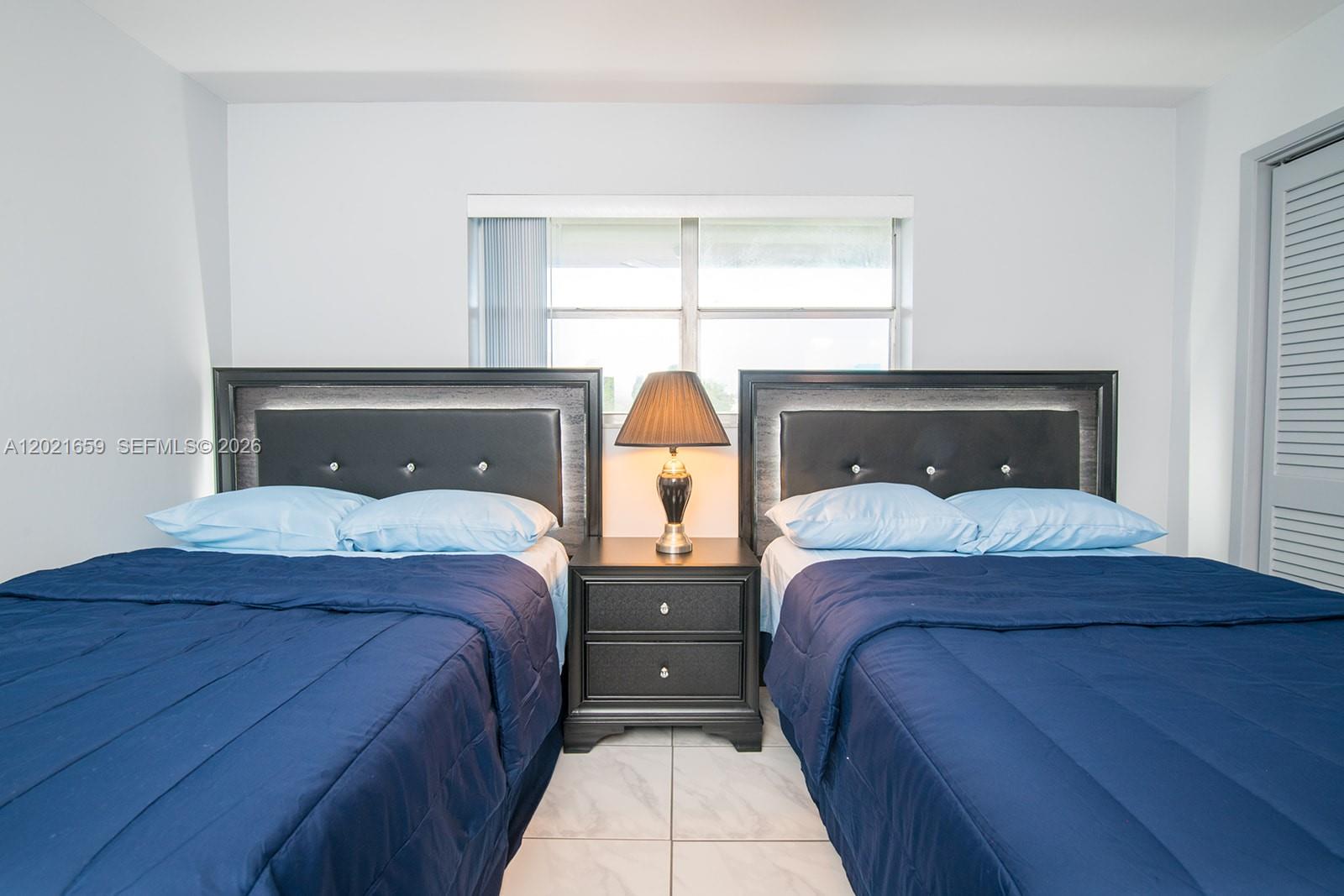 See details 502 2 / 2 992 sq. ft. $ 2026-05-19 0 Photo