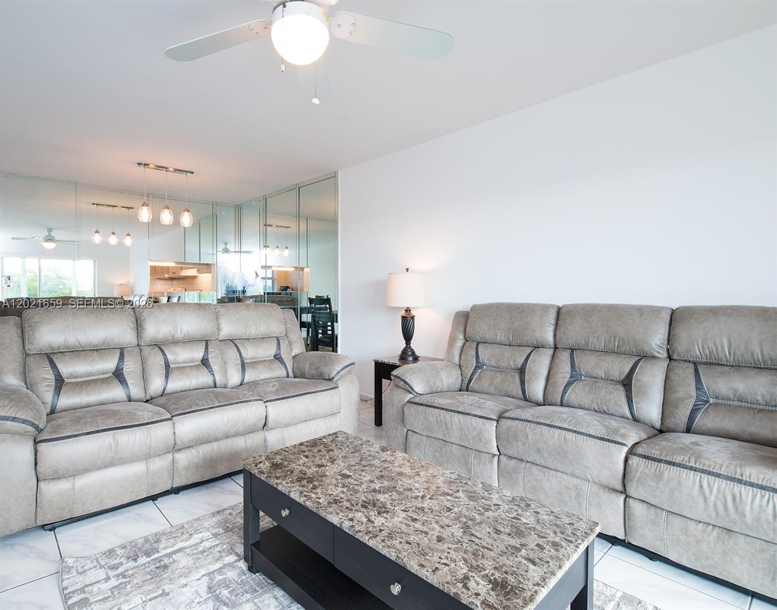 See details 502 2 / 2 992 sq. ft. $ 2026-05-19 0 Photo