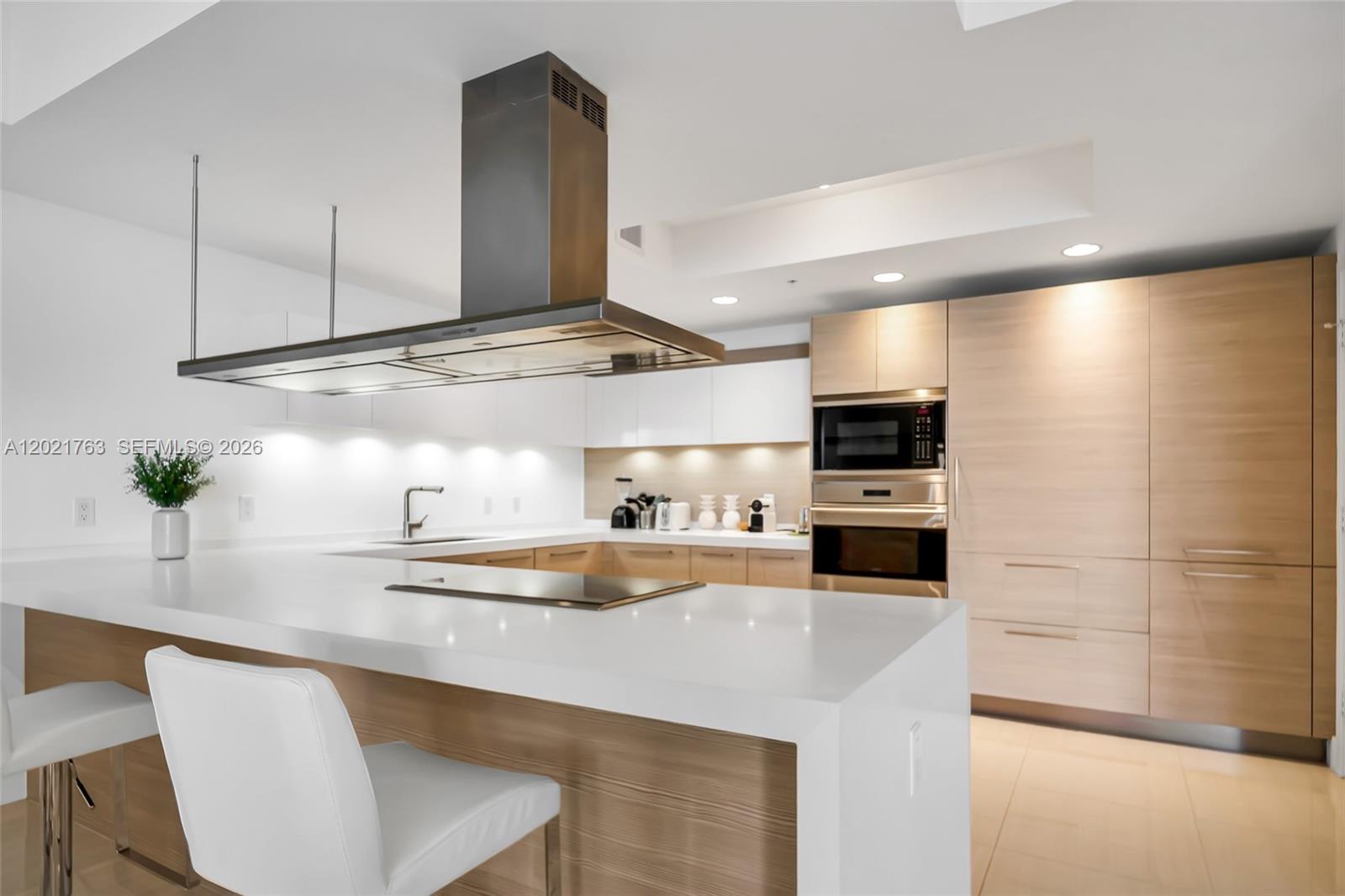 Photo of 17301 Biscayne Blvd #907, North Miami Beach, Florida, 33160 -