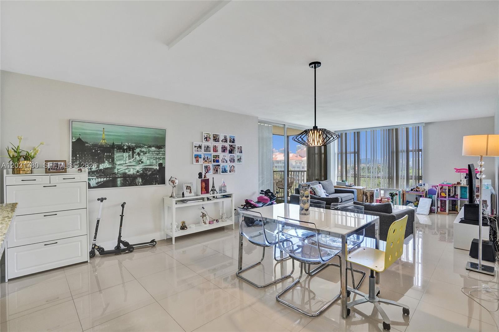 Photo of 20335 Country Club Dr  #809, Aventura, Florida, 33180 - 