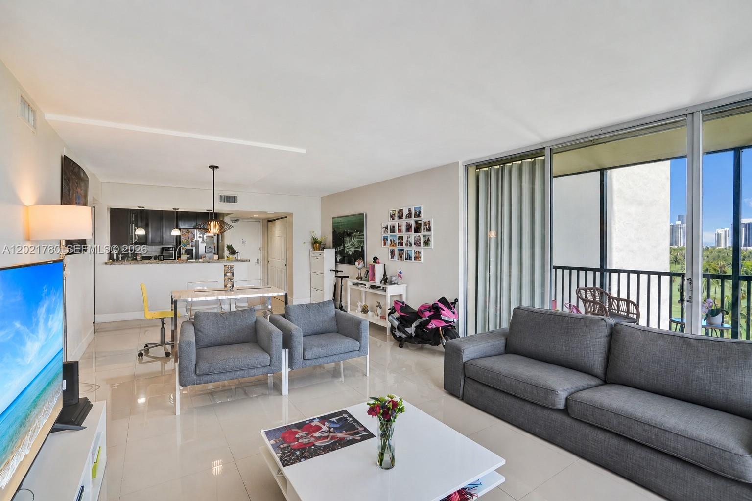 Photo of 20335 Country Club Dr  #809, Aventura, Florida, 33180 - 