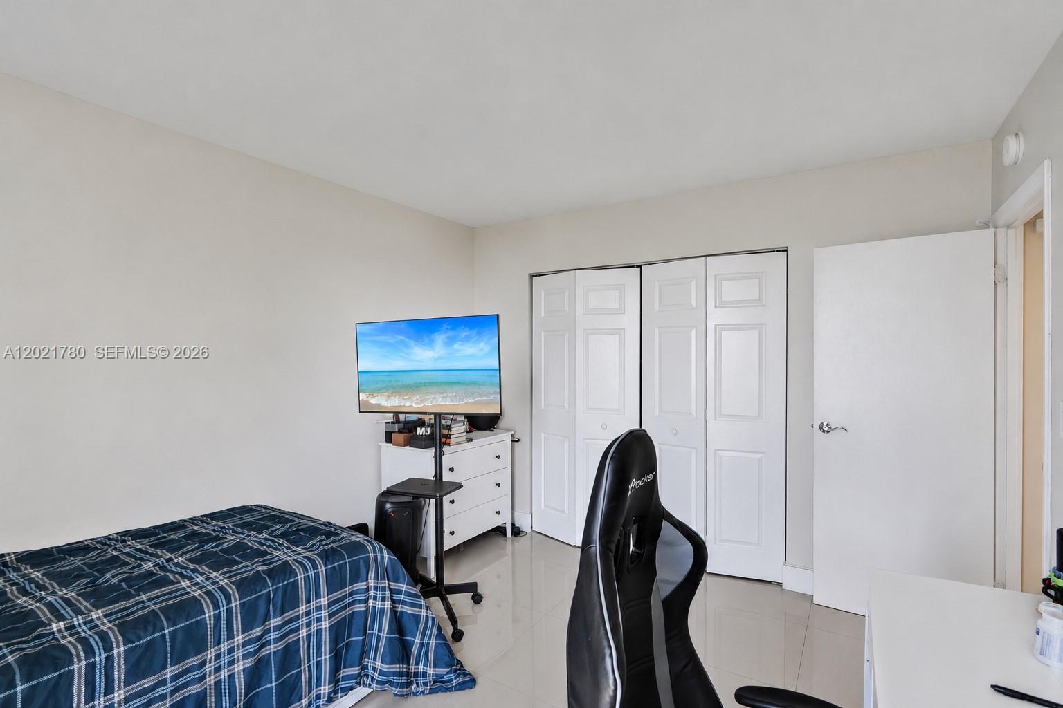 Photo of 20335 Country Club Dr  #809, Aventura, Florida, 33180 - 