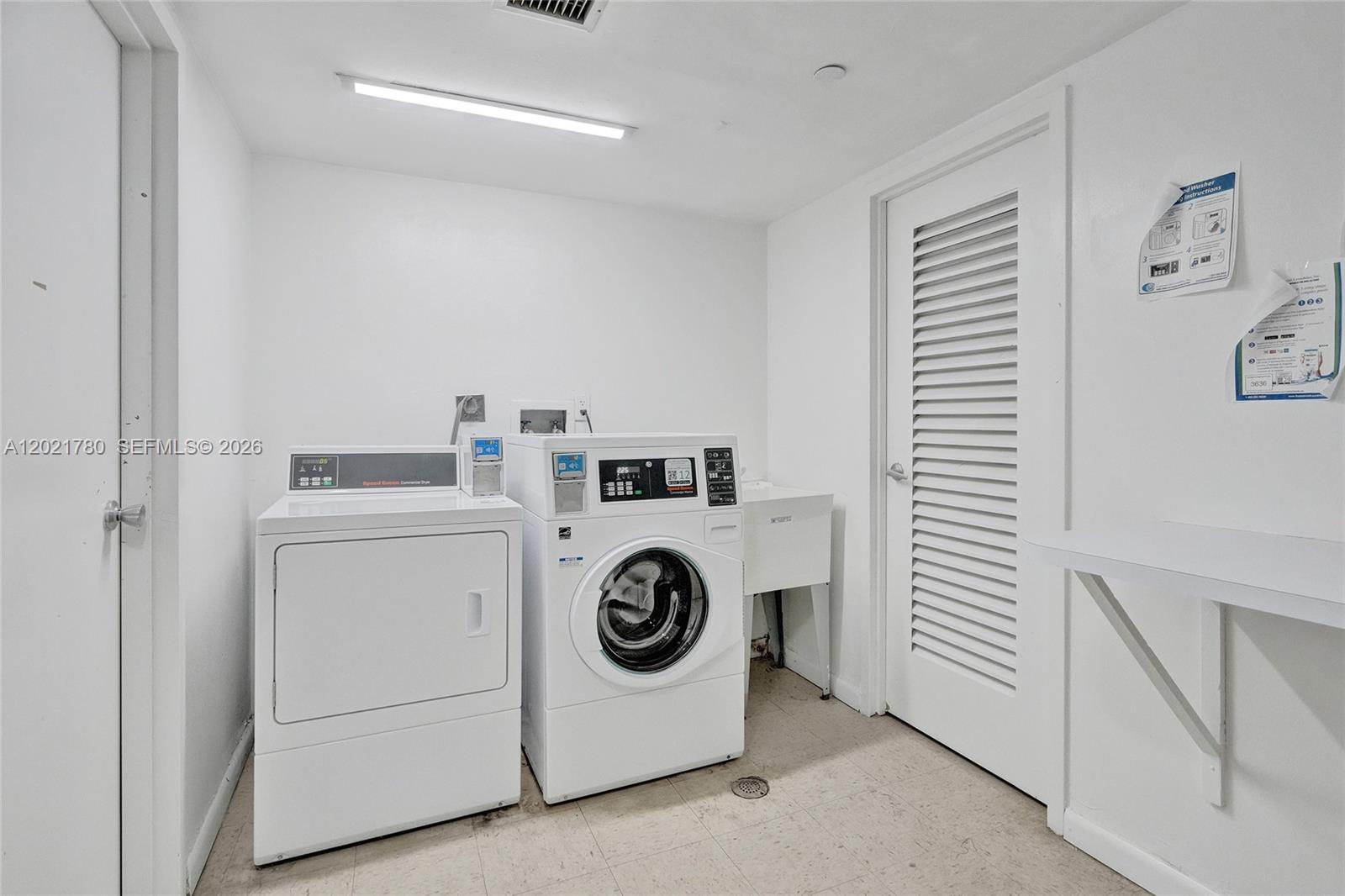 Photo of 20335 Country Club Dr  #809, Aventura, Florida, 33180 - 