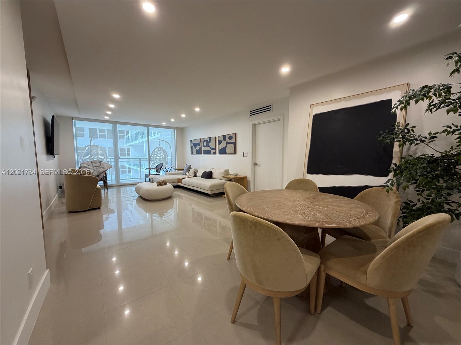 Photo of 2030 Ocean Dr  #2118, Hallandale Beach, Florida, 33009 - 