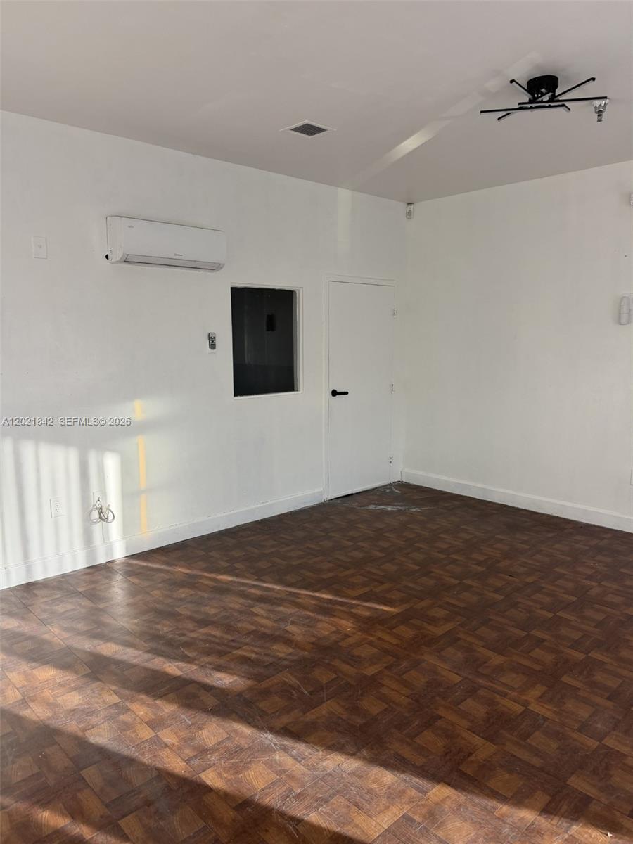 See details 42 / sq. ft. $ 2026-05-19 0 Photo