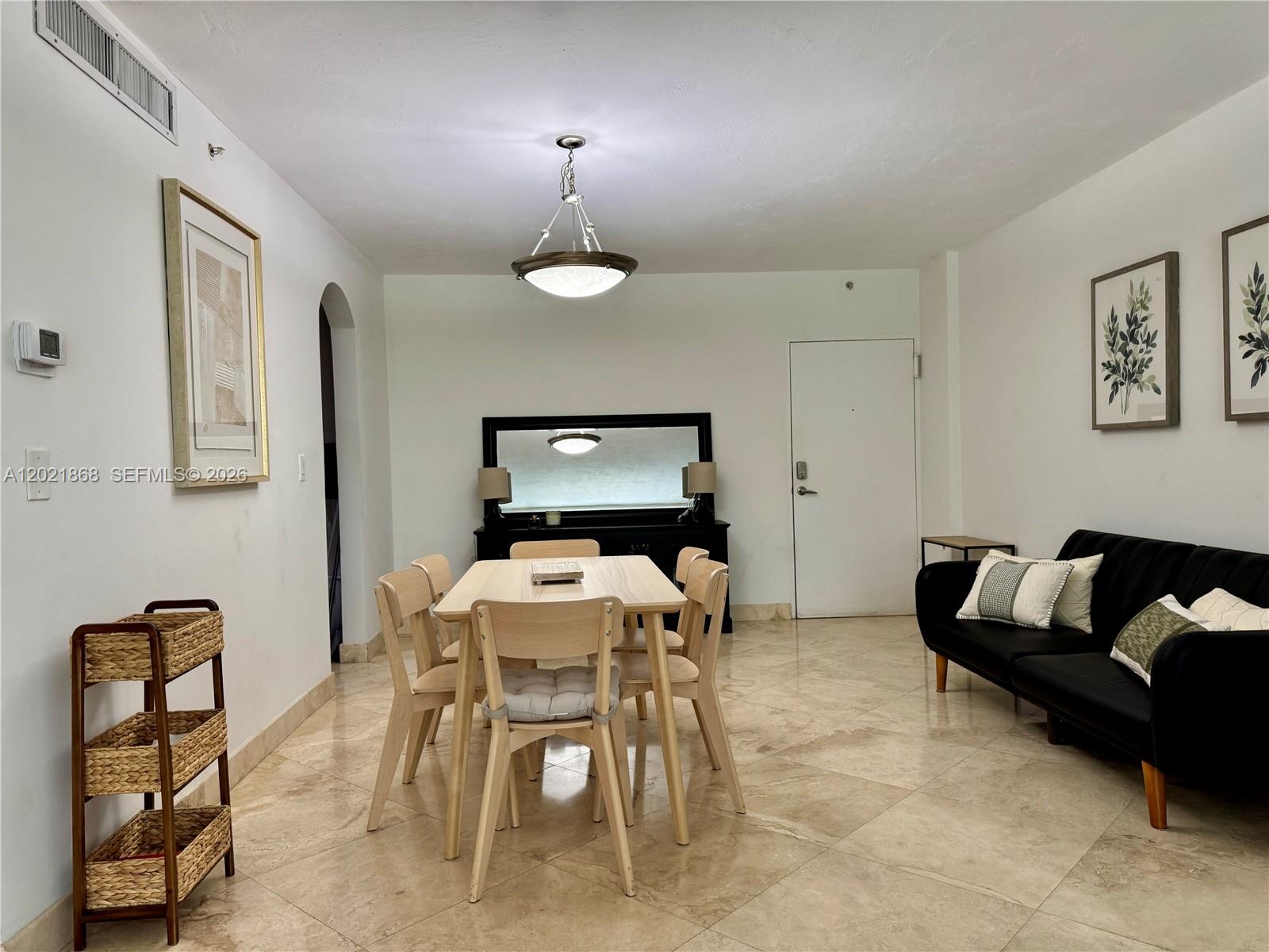 Photo of 3001 Ocean Dr #119, Hollywood, Florida, 33019 -