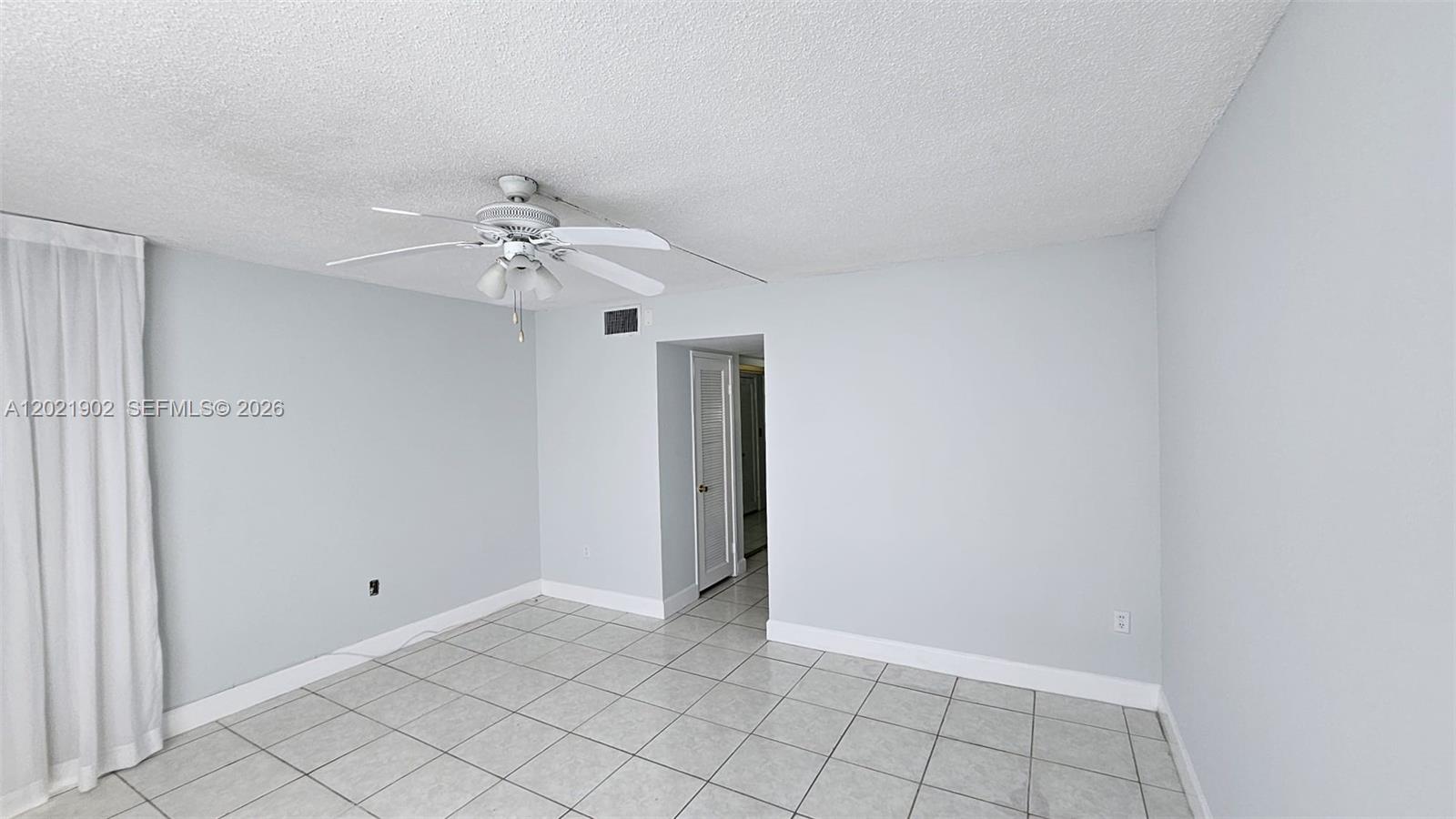325-4 2 / 2 1317 sq. ft. $ 2026-05-19 0 Photo