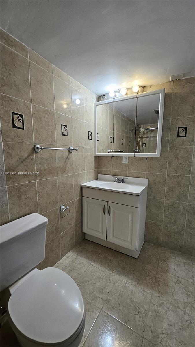 325-4 2 / 2 1317 sq. ft. $ 2026-05-19 0 Photo
