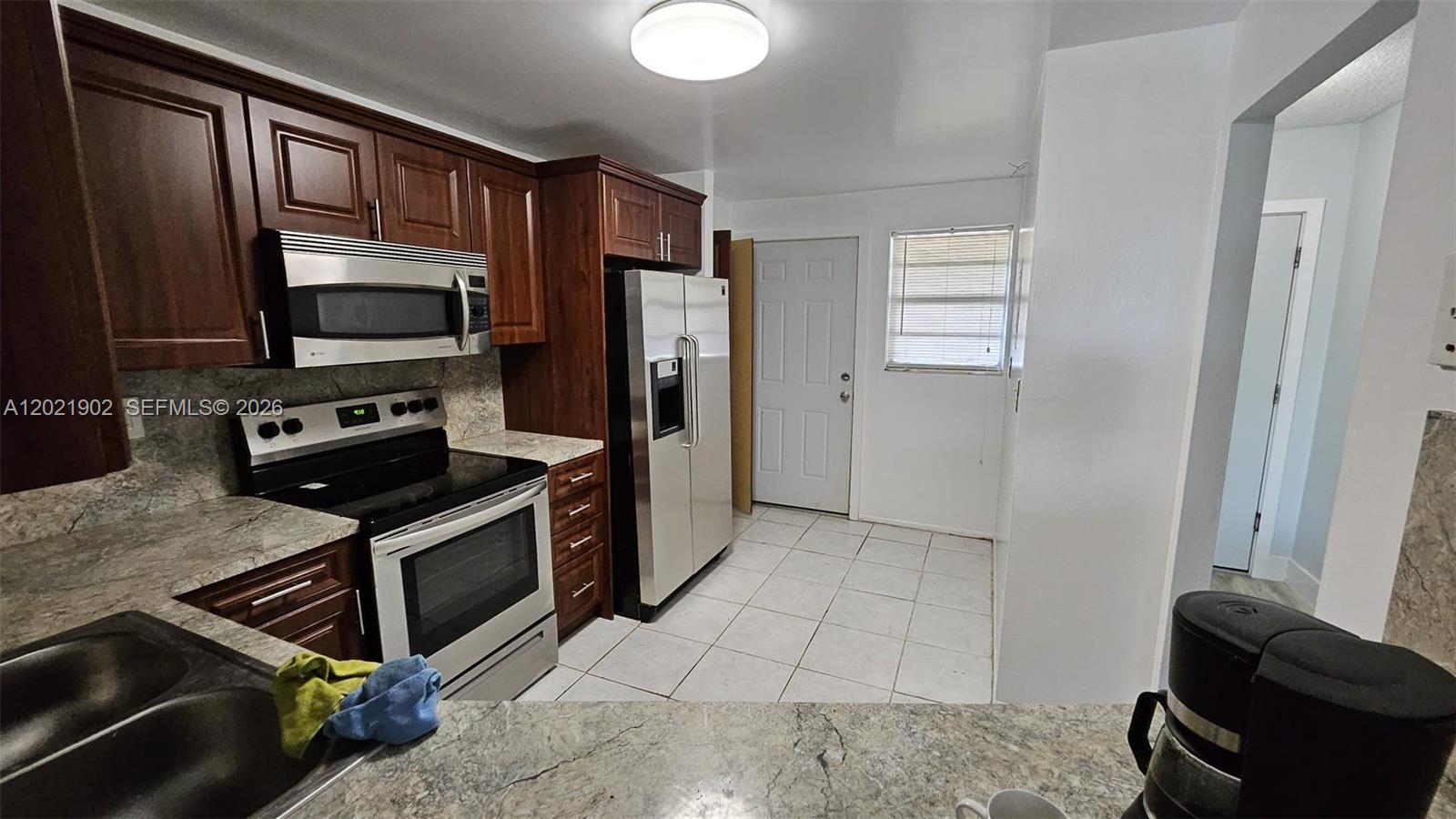 325-4 2 / 2 1317 sq. ft. $ 2026-05-19 0 Photo