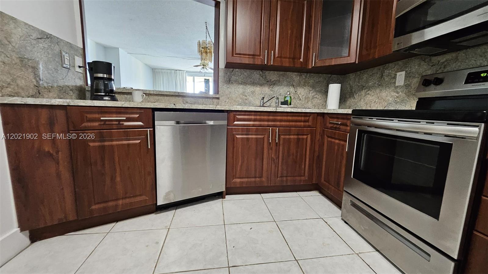 325-4 2 / 2 1317 sq. ft. $ 2026-05-19 0 Photo