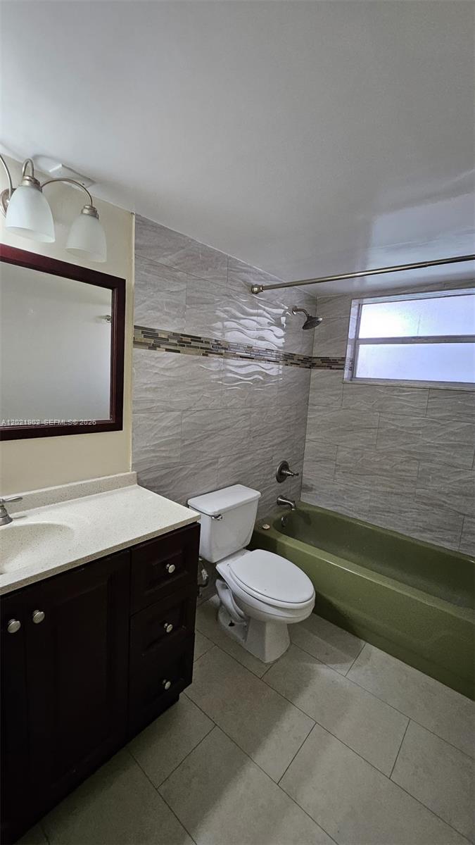 325-4 2 / 2 1317 sq. ft. $ 2026-05-19 0 Photo