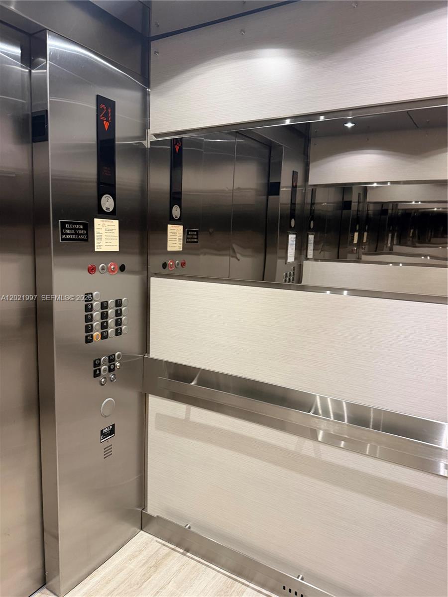 Фото 1755 Hallandale Beach Blvd  #2404E, Hallandale Beach, Florida, 33009 - 
