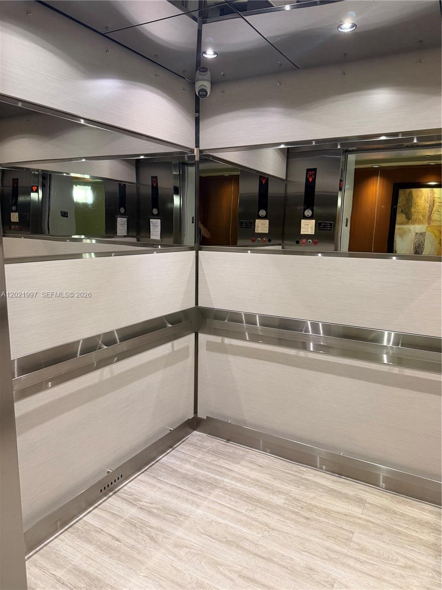 Фото 1755 Hallandale Beach Blvd  #2404E, Hallandale Beach, Florida, 33009 - 