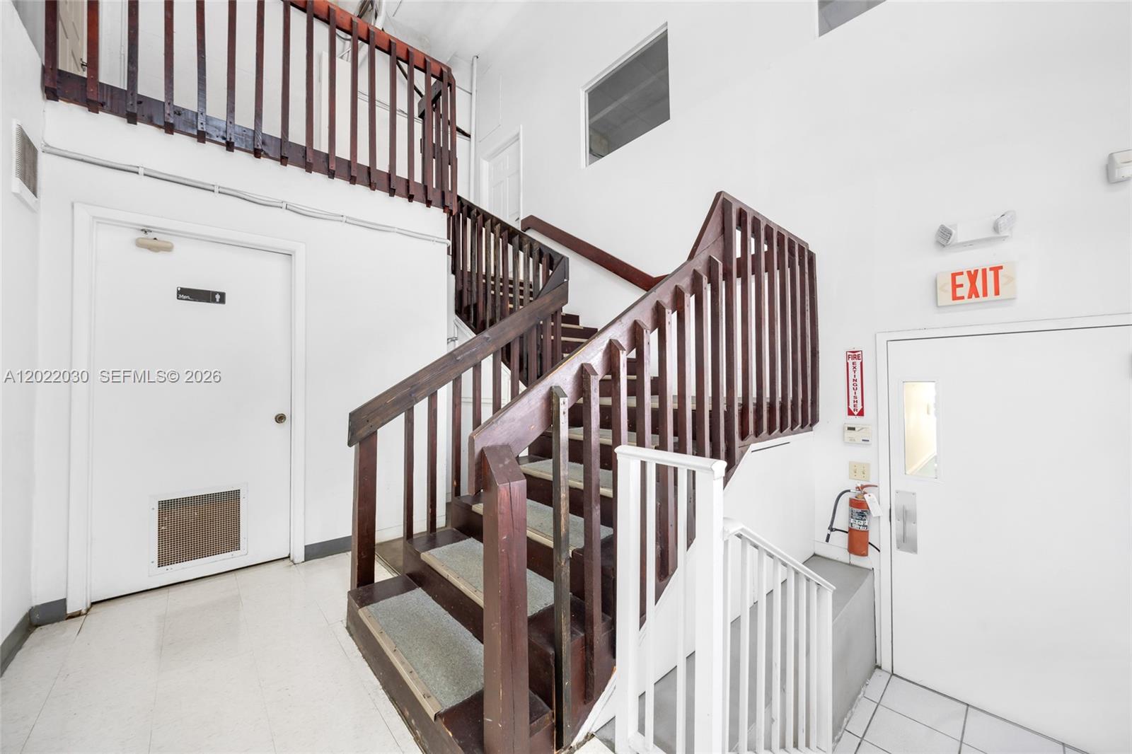 8127  /   sq. ft. $ 2026-05-19 0 Photo
